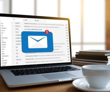 Komunikacja a pisanie maili — jak pisać profesjonalne wiadomości?