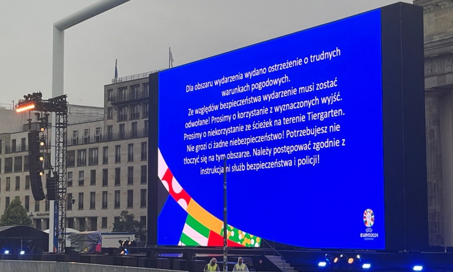 Komunikat dot. odwołania wspólnego oglądania meczu Polska - Austria w berlińskiej strefie kibica /Jakub Rutka /RMF FM