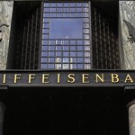 Komunikat KNF dotyczący pierwszej oferty publicznej Raiffeisen Bank Polska SA