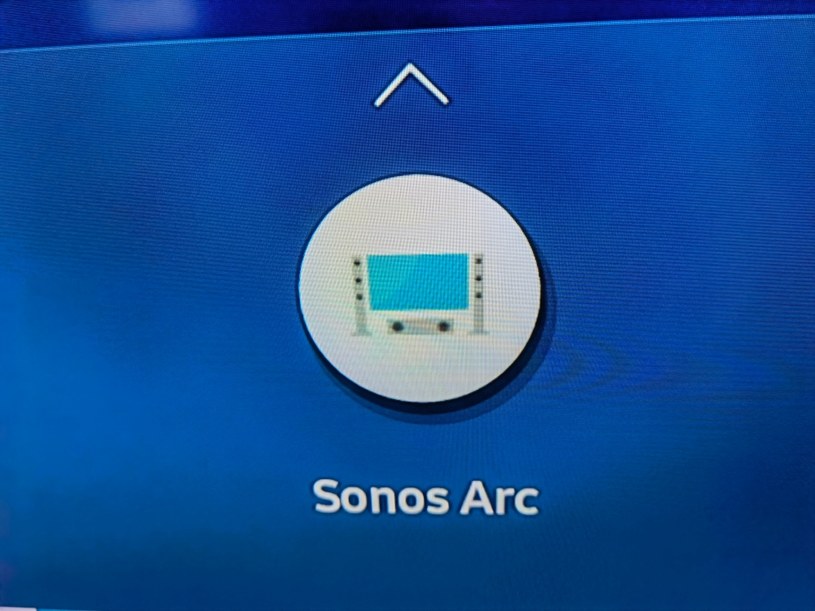 Komunikat Smart TV Samsunga Q80T informujący o tym, że do portu eARC został podłączony Sonos Arc /INTERIA.PL