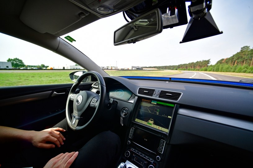 Koncerny samochodowe mają już prototypy pojazdów autonomicznych /Informacja prasowa