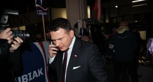 Konfederacja traci poparcie! Kto jest na sondażowym podium?