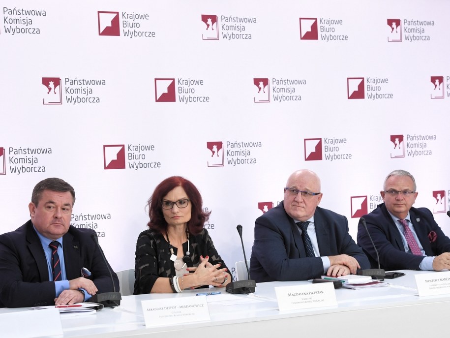 Konferencja Państwowej Komisji Wyborczej /Radek Pietruszka /PAP