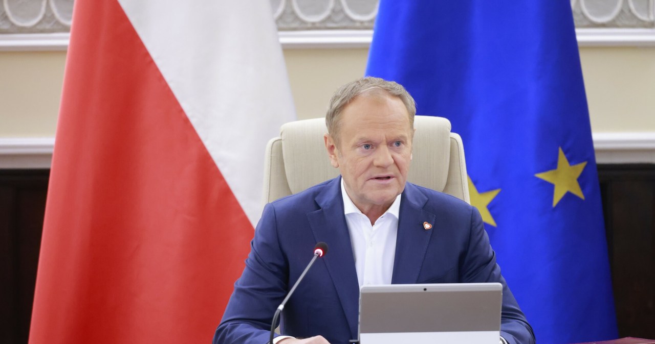 Konferencja prasowa Premiera Donalda Tuska po szczycie Rady Europejskiej w Brukseli /Filip Naumienko /Reporter