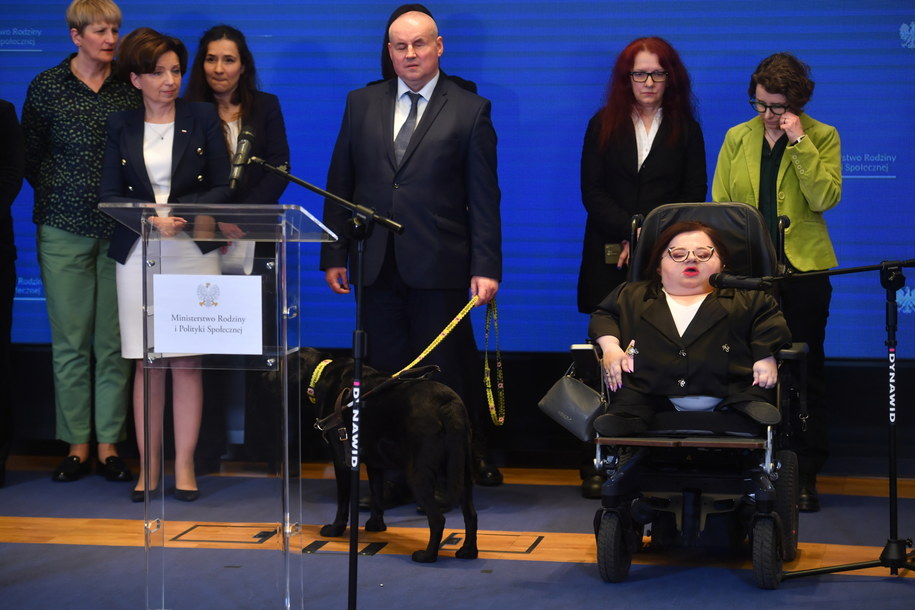 Konferencja prasowa z udziałem m.in. minister Marleny Maląg /Piotr Nowak /PAP