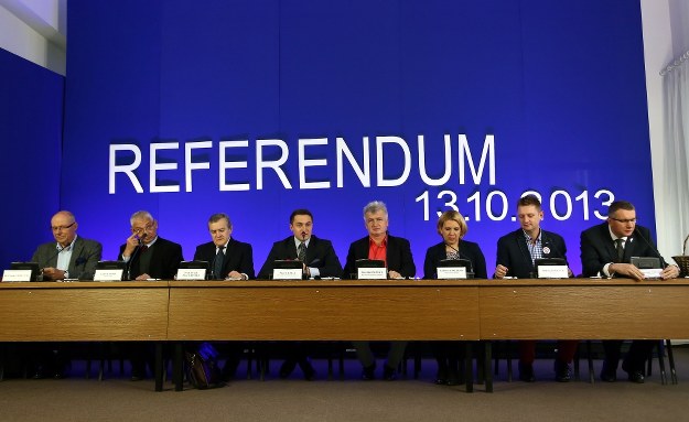 https://i.iplsc.com/konferencja-ws-referendum-warszawskiego/0002JP5LYPO85YIO-C116-F4.jpg