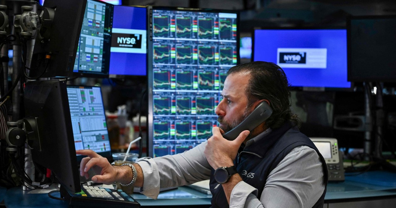 Konflikt Izrael-Iran rośnie, ceny ropy skaczą, Wall Street rośnie z nadzieją (zdj. ilustracyjne) /ANGELA WEISS/AFP/East News /East News