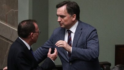 Konflikt między PiS-em a Suwerenną Polską. Sowiński: Sytuacja jest gorsząca