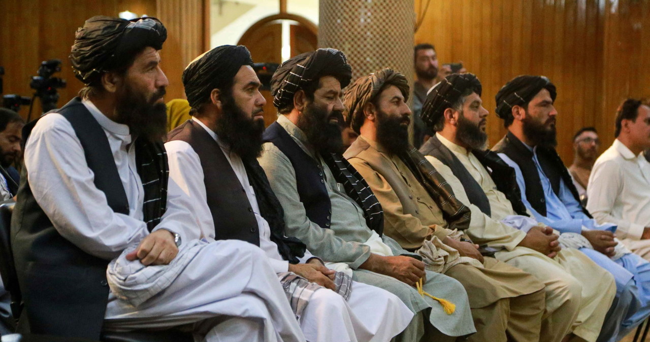 Konflikt między talibami. Co pozwoliło zdobyć Afganistan?