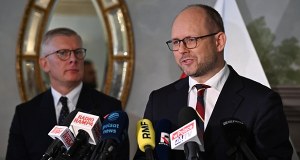 Konflikt powodem rezygnacji Cenckiewicza? "Mówiło się o tym"