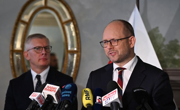 Konflikt powodem rezygnacji Cenckiewicza? Schetyna: Mówiło się o tym