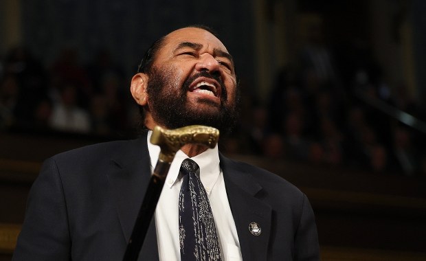 Kongresmen miał dość słów Trumpa i zaczął krzyczeć. Al Green usunięty z izby