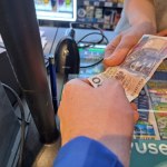 gotówka Koniec anonimowych zakupów w UE. Od tej kwoty trzeba będzie podać PESEL
