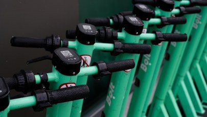 Koniec chaosu z hulajnogami na ulicach Krakowa. Będą usuwane