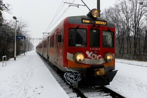 Koniec EN57. Najsłynniejszy polski pociąg zjeżdża z torów