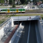 Koniec korków w Teresinie. Tunel pod torami otwarty pół roku przed terminem