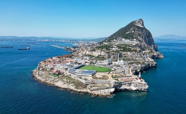 Koniec "ostatniego muru Europy". Gibraltar otwiera się na Hiszpanię