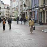 Koniec pandemii na horyzoncie. Dr Franciszek Rakowski prognozuje