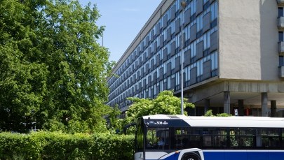 ​Koniec remontu na ul. Królowej Jadwigi coraz bliżej. Jak będą kursować autobusy?