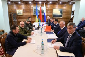 Koniec wojny czy zasłona dymna? Negocjacje Kijowa i Moskwy