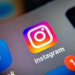 Koniec z algorytmicznym chaosem? Sąd: Instagram i Facebook muszą się zmienić