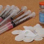 Koniec z bolesnymi szczepieniami - plastry zamiast igieł