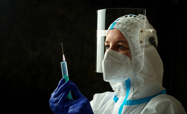 Koniec z corocznymi szczepieniami przeciwko grypie? 