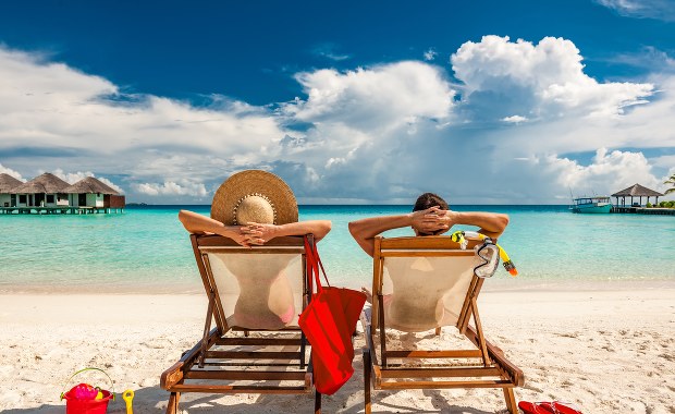 Koniec z kremami na plaży? Melanina z laboratorium ochroni nas przez cały urlop 