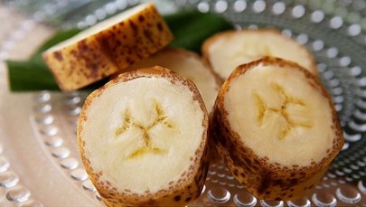 Koniec z obieraniem. Wyhodowano banana z jadalną skórką