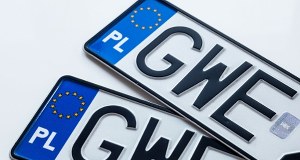 Koniec z odkręcaniem tablic. Rewolucja w rejestracji samochodów