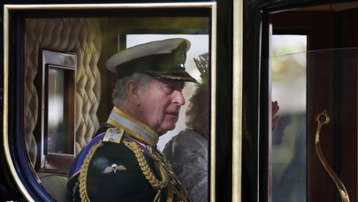 Koniec z papierosami na Wyspach? Mowa tronowa Karola III