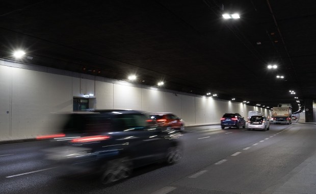 Koniec z szybką jazdą tunelem Wisłostrady. "Jeśli nie zwolnią, spotka ich kara"