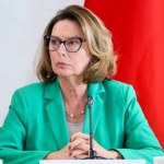 Koniec złudzeń ws. 500 plus dla małżeństw? Jasne stanowisko marszałek Senatu