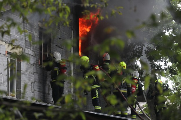 Konieczne było wznowienie akcji gaśniczej w Sulejówku /Paweł Supernak /PAP