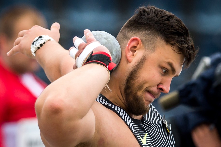 Konrad Bukowiecki / 	Tytus Żmijewski    /PAP