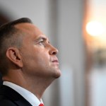 "Konserwatywny rewizjonista Holokaustu". Izraelski dziennik o Nawrockim