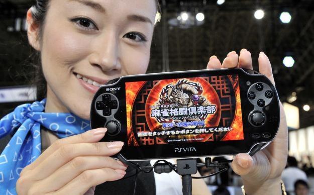 Konsola PlayStation Vita sprzedaje się poniżej oczekiwań /AFP