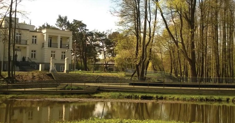 Констанцін-Єзьорна - це місце, де можна поєднати активний відпочинок з оздоровчими процедурами /Domena publiczna
