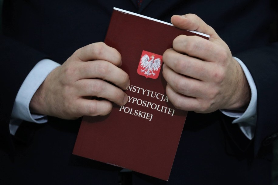 Konstytucja Rzeczypospolitej Polskiej / 	Tomasz Gzell    /PAP