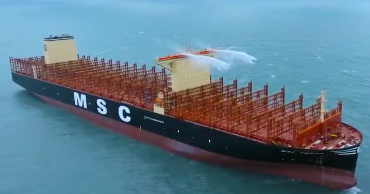 Kontenerowiec MSC Tessa może pomieścić ponad 24 tys. kontenerów /China State Shipbuilding Corporation /materiały prasowe