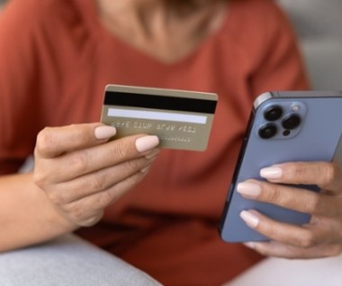 Konto zmarłego męża potraktowała, jak własne. Wydało się przez raty