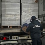 Kontrabanda w ciężarówce z watą szklaną. Udana akcja na parkingu