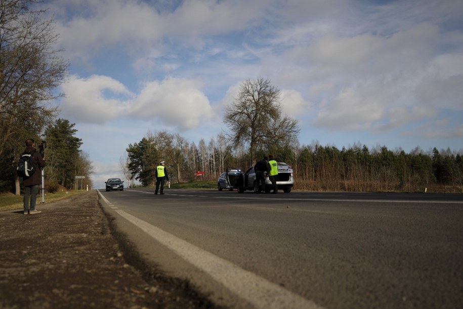Kontrola przed wjazdem na teren objęty stanem wyjątkowym /Michał Dukaczewski, RMF FM
