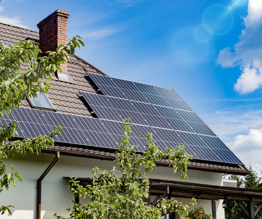 Kontrole paneli słonecznych. O czym powinni pamiętać właściciele?