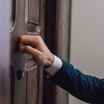 Kontrole pukają do drzwi. Sprawdzą, czy zapłaciłeś 800 zł