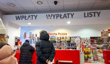 Kontrolerzy pukają do drzwi. Skąd poczta czerpie dane dotyczące abonamentu?