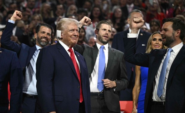 Kontrowersje ws. sieci globalnych interesów synów Trumpa 