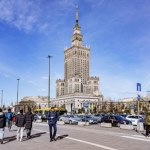 Kontrowersyjne "partnerstwo" w Warszawie. "Bardzo mocno mi się to nie spina"