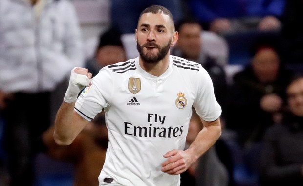 ​Kontuzje problemem Borussii, Benzema problemem Ajaxu