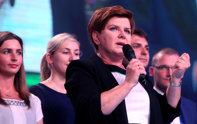 Konwencja PiS: Finałowe wystąpienie wiceprezes PiS i kandydatki partii na premiera RP Beaty Szydło /Andrzej Grygiel /PAP